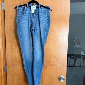 American Eagle Outfitters Light Blue Skinny Jeans